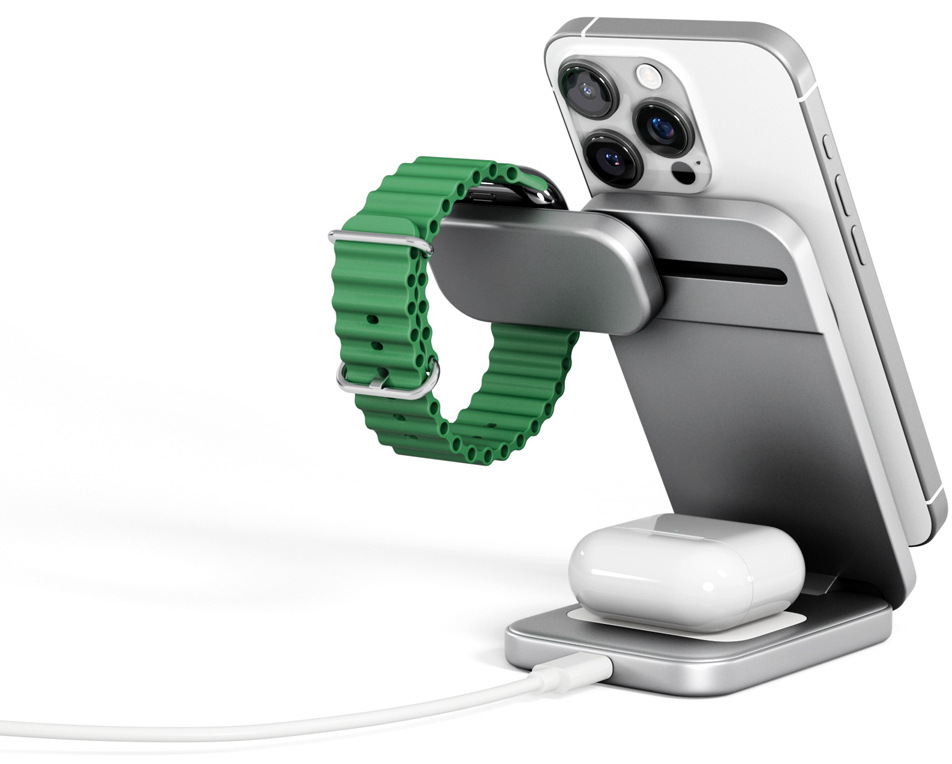 Spello ForceBase SF50b při nabíjení iPhonu, Apple Watch se zeleným řemínkem a bezdrátových sluchátek, 3v1 uspořádání na jednom stojánku