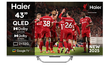 Televize Haier H43Q80FUX s fotbalisty na obrazovce