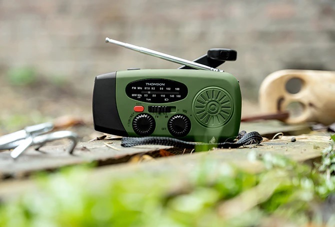 Radiopřijímač Thomson RT260 černý/zelený