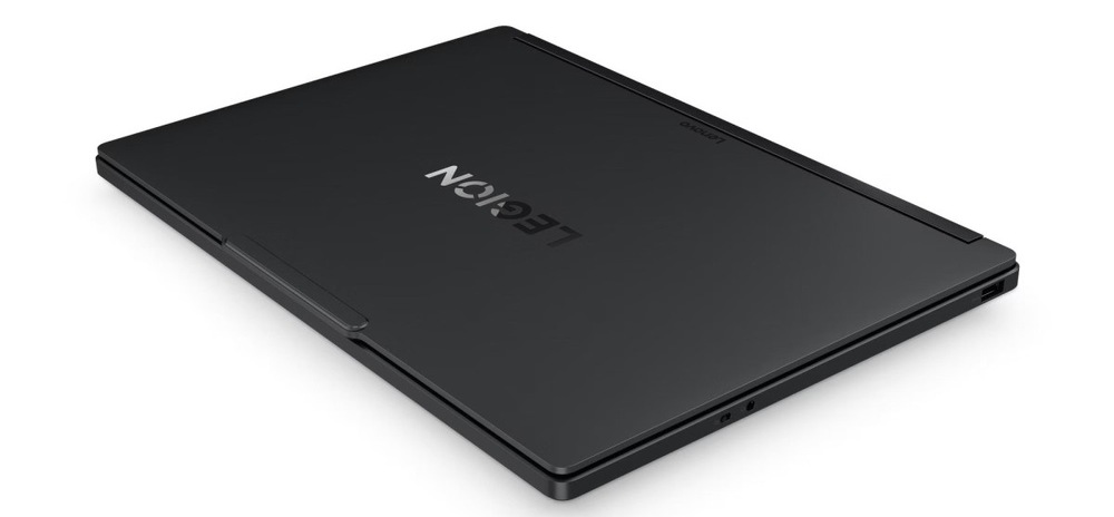 Zavřený notebook Lenovo Legion 5 15AGP11