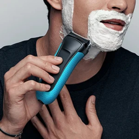 Holicí strojek Braun Series 3 3010BT