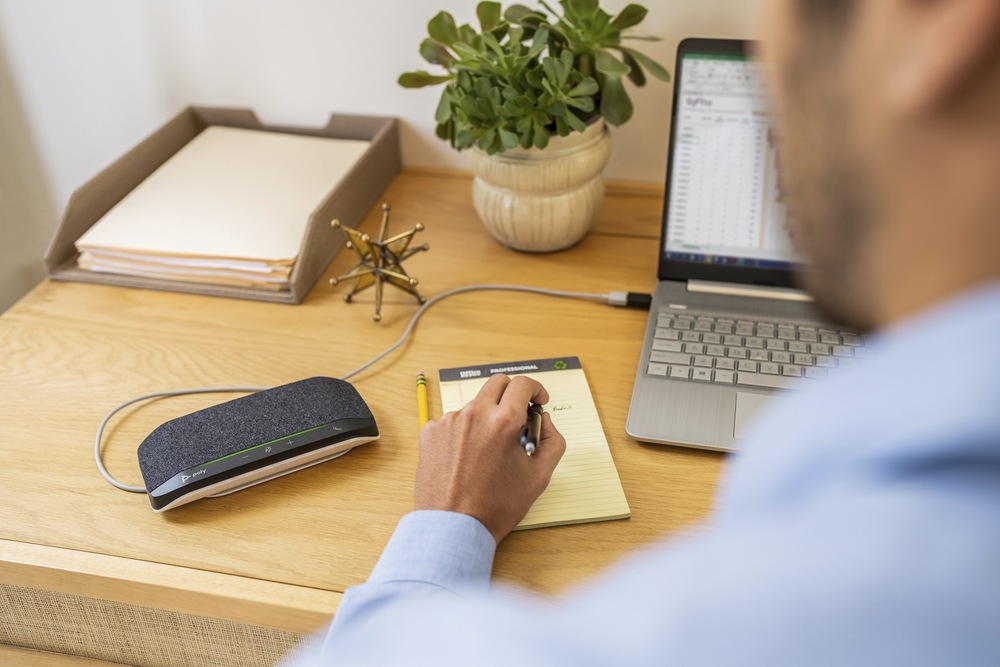 Konferenční mikrofon HP Poly Sync 10, USB-A/C stříbrný