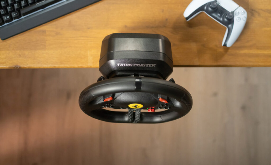 Volant Thrustmaster T98, Ferrari 296 edice - PS5, PS4, PC černý Volant Thrustmaster T98, Ferrari 296 edice - PS5, PS4, PC černý