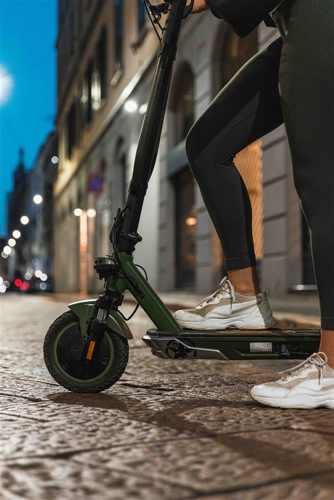 Elektrická koloběžka Jeep 2xe ADVENTURER TS zelená