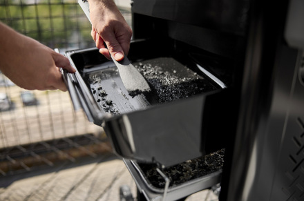 Gril zahradní plynový Weber Spirit E-325 Black černý Gril plynový Weber Spirit E-325 Black