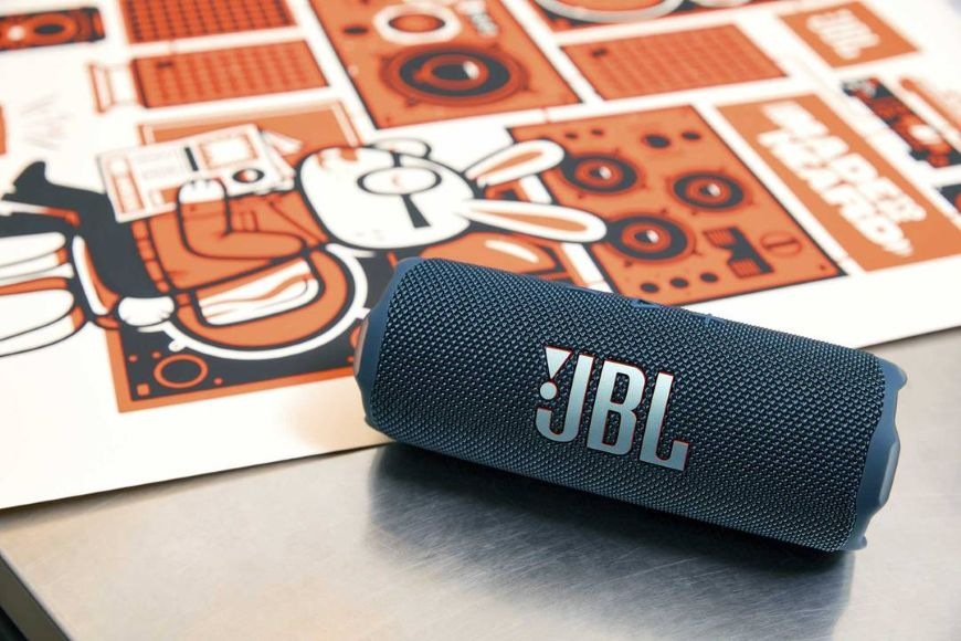 Přenosný reproduktor JBL FLIP 7 černý/zlatý Přenosný reproduktor JBL FLIP 7, růžový