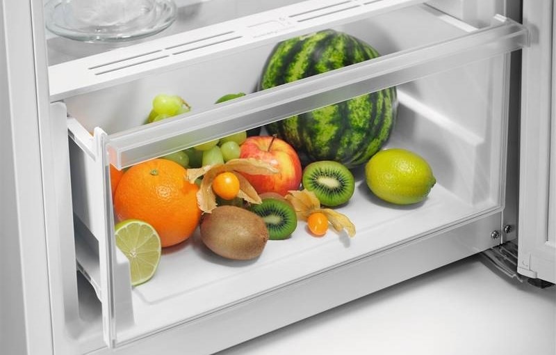 Chladnička Electrolux LRB1DE33W bílá