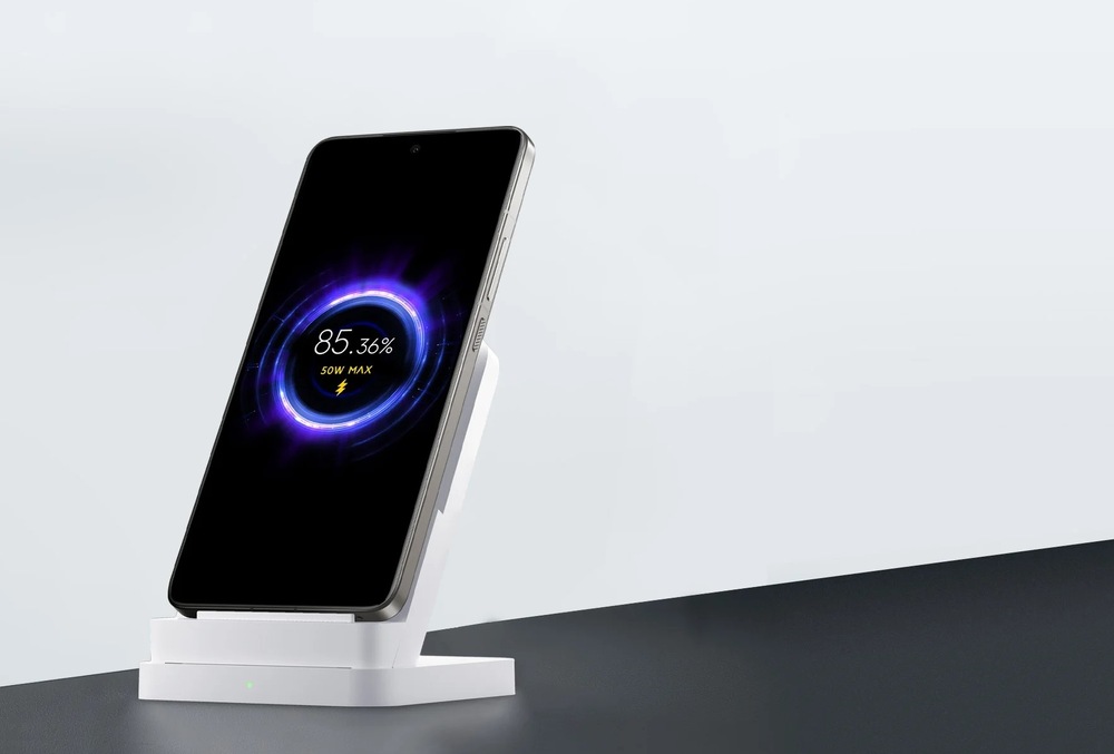 Bezdrátová nabíječka Xiaomi Stand Pro 50W bílá Bezdrátová nabíječka Xiaomi Stand Pro 50W bílá