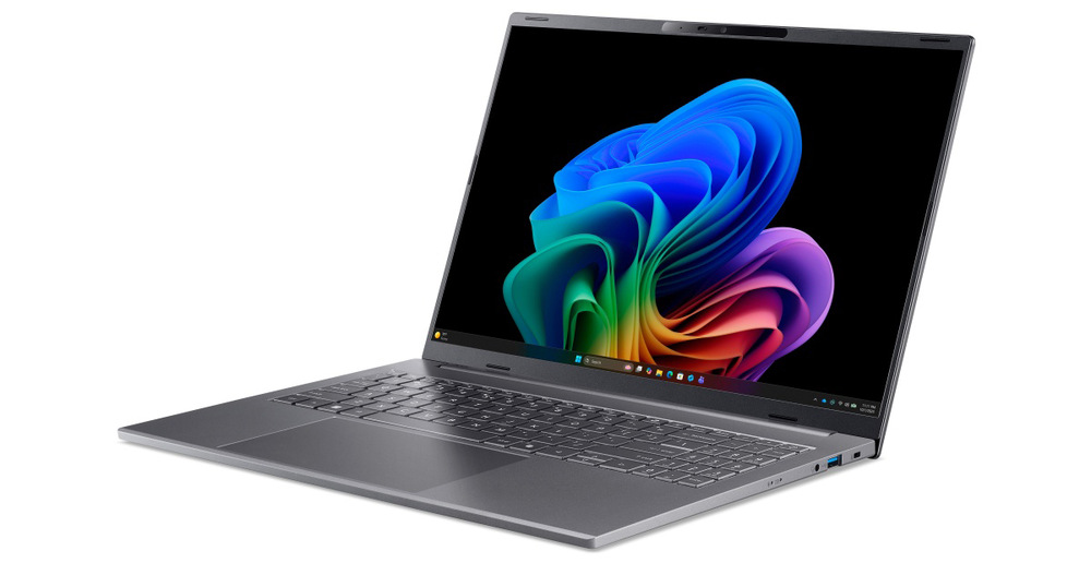 Intel Core Ultra 7, 16 GB RAM a Copilot+ PC zajistí vysoký výkon i chytré funkce AI.
