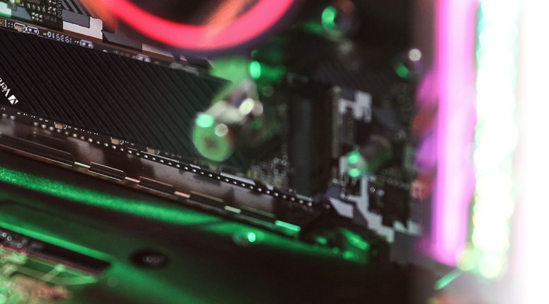 SSD Verbatim Vi7000G 2TB NVMe SSD Verbatim Vi7000G 2TB NVMe