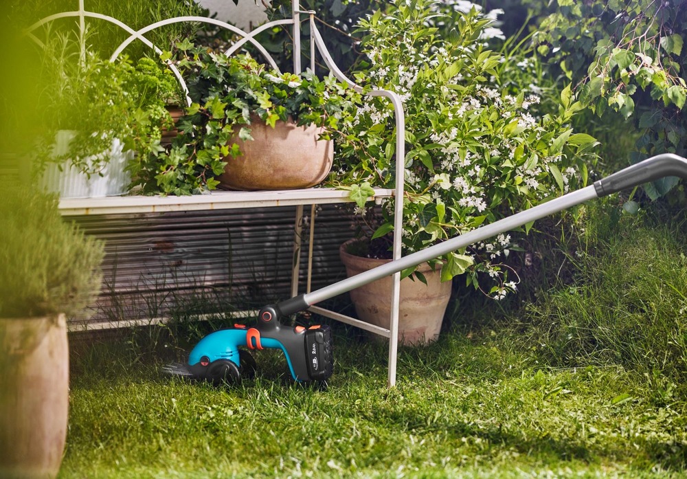 Nůžky na trávu Gardena PowerCut 20/18V (bez baterie) 14752-55 Nůžky na trávu Gardena PowerCut 20/18V obsahují kvalitně broušené nože pro hladký střih
