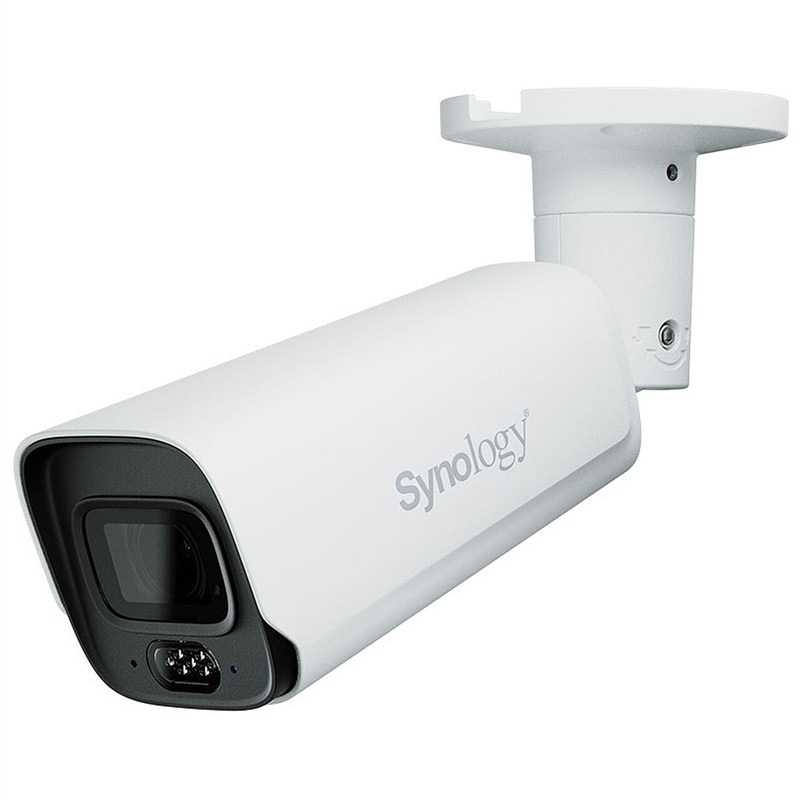 Bílá IP kamera Synology BC800Z s nastavitelným zorným úhlem