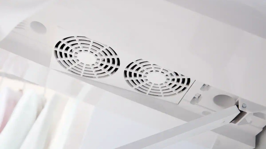 Žehlicí systém Miele B4847 FashionMaster 4.0 Větrání ve spodní části aktivního žehlicího stolu