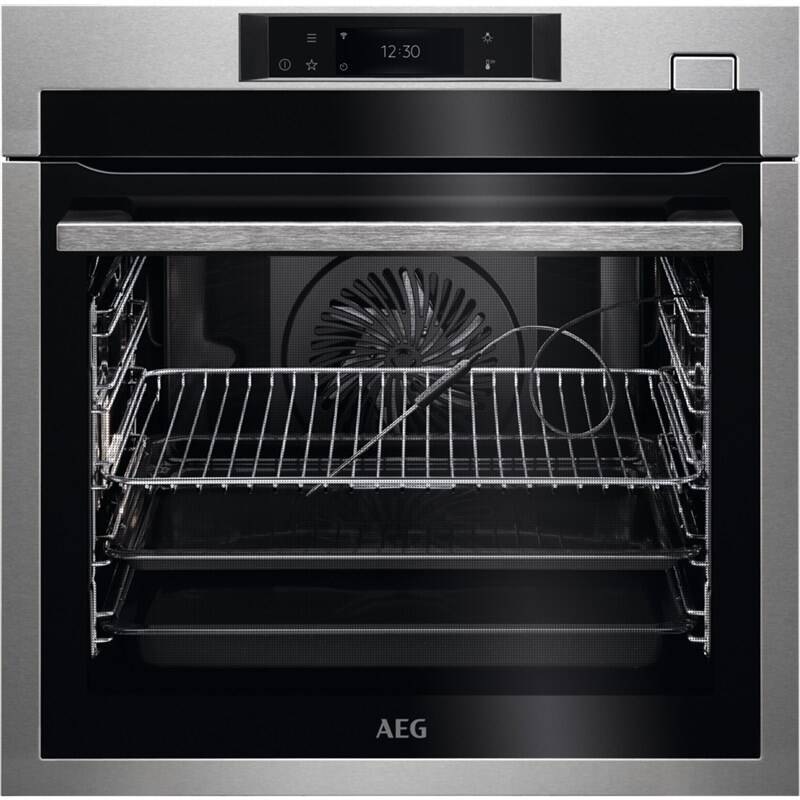 Vestavná trouba AEG BSE788380M série 8000 SteamBoost