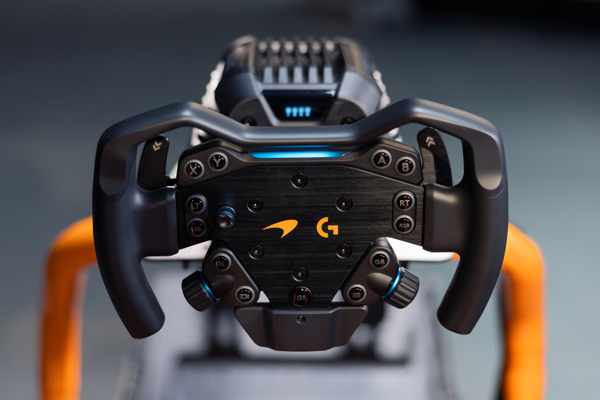 Věnec volantu Logitech G RS Formula Wheel - McLaren Edition černý Otevřený tvar volantu zlepšuje přehled o obrazovce a usnadňuje přesné řízení při vysokých rychlostech