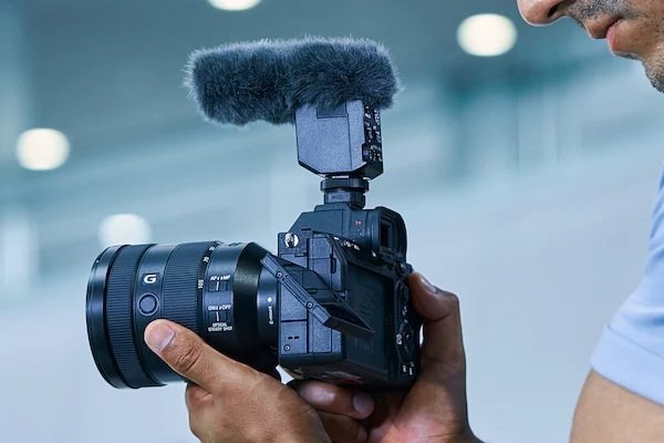 Digitální fotoaparát Sony Alpha A7 IV, tělo černý Digitální fotoaparát Sony Alpha A7 IV, tělo černý