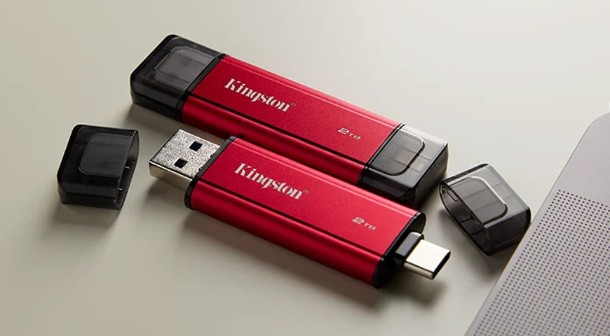 SSD externí Kingston Dual Portable 512GB, USB-A/C, USB 3.2 Gen 2 černý/červený