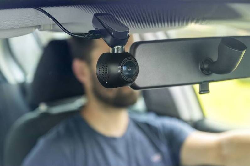 Autokamera LAMAX T4 černá Autokamera LAMAX T4 černá