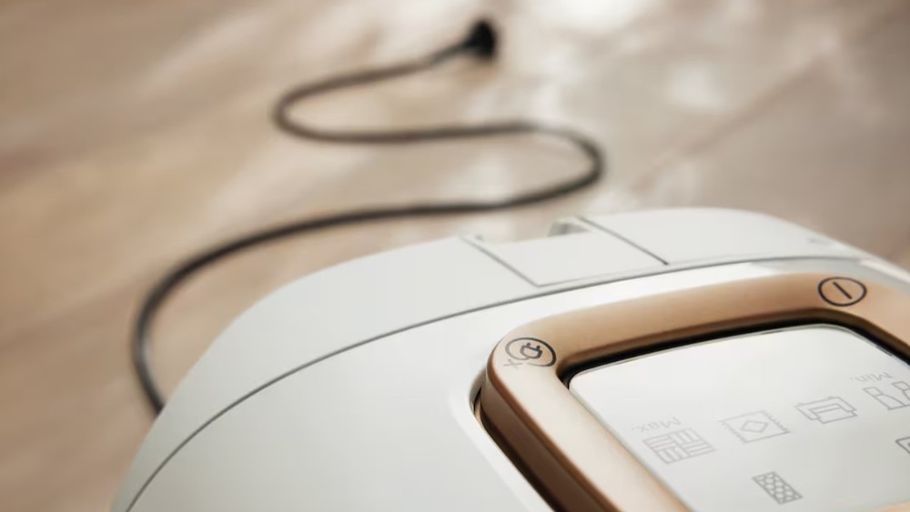 Podlahový vysavač Miele Guard M1 Parquet XL bílý