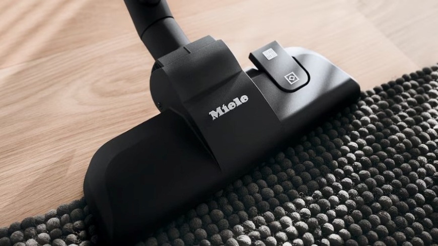 Podlahový vysavač Miele Guard S1 Parquet Flex bílý