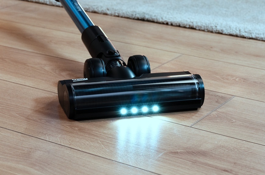 Detail obrázku kartáče s LED osvětlením.