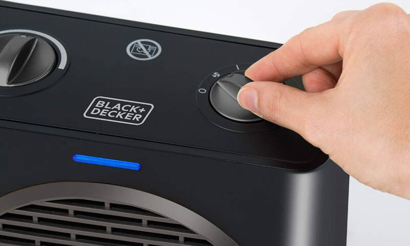 Teplovzdušný ventilátor Black+Decker BXSH1500E černý Black+Decker BXSH1500E, černá