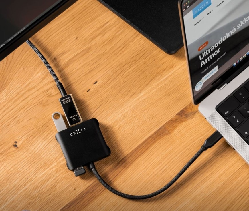 USB Hub FIXED Quadri 5-port USB-C, 140W PD 3.1 - černý