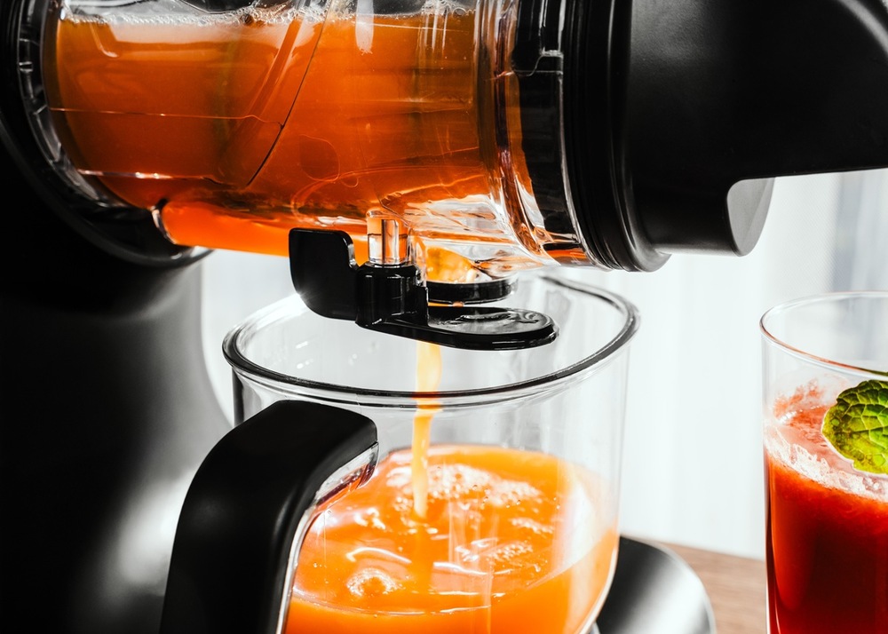 Odšťavňovač Concept LO7250 Nutriboost černý
