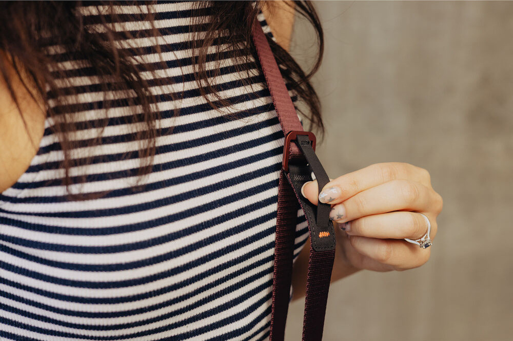 Popruh Peak Design Leash vínové