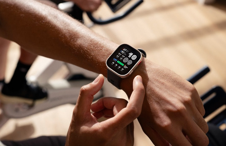 Amazfit Bip Max nabízí nádherný 2,07" AMOLED displej