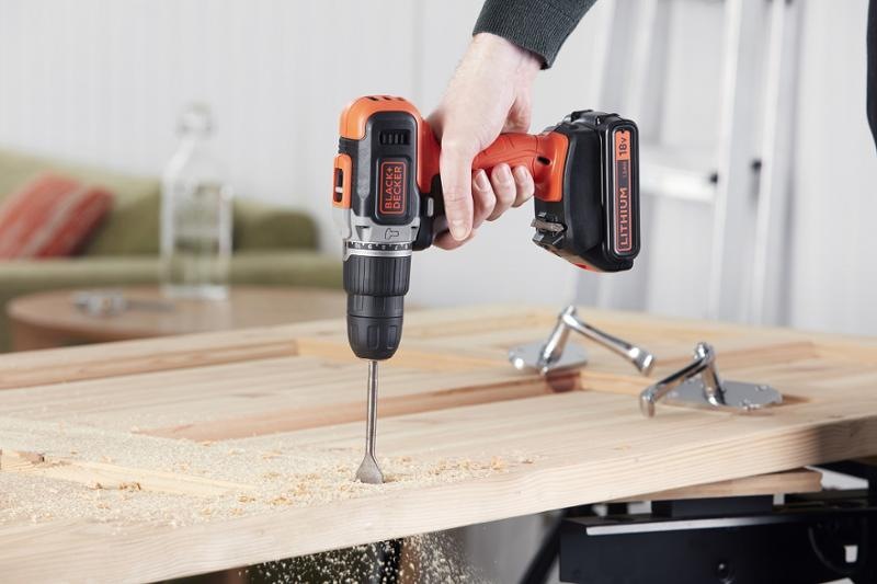 Aku vrtačka Black-Decker BCD003C1-QW (s baterií) Aku vrtačka Black-Decker BCD003C1-QW (s baterií)