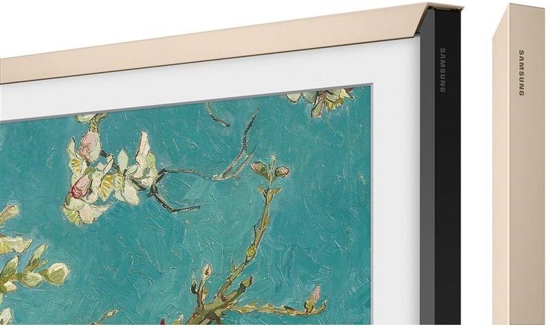 Detail hrany vyměnitelného zlatého rámu pro Samsung Frame TV