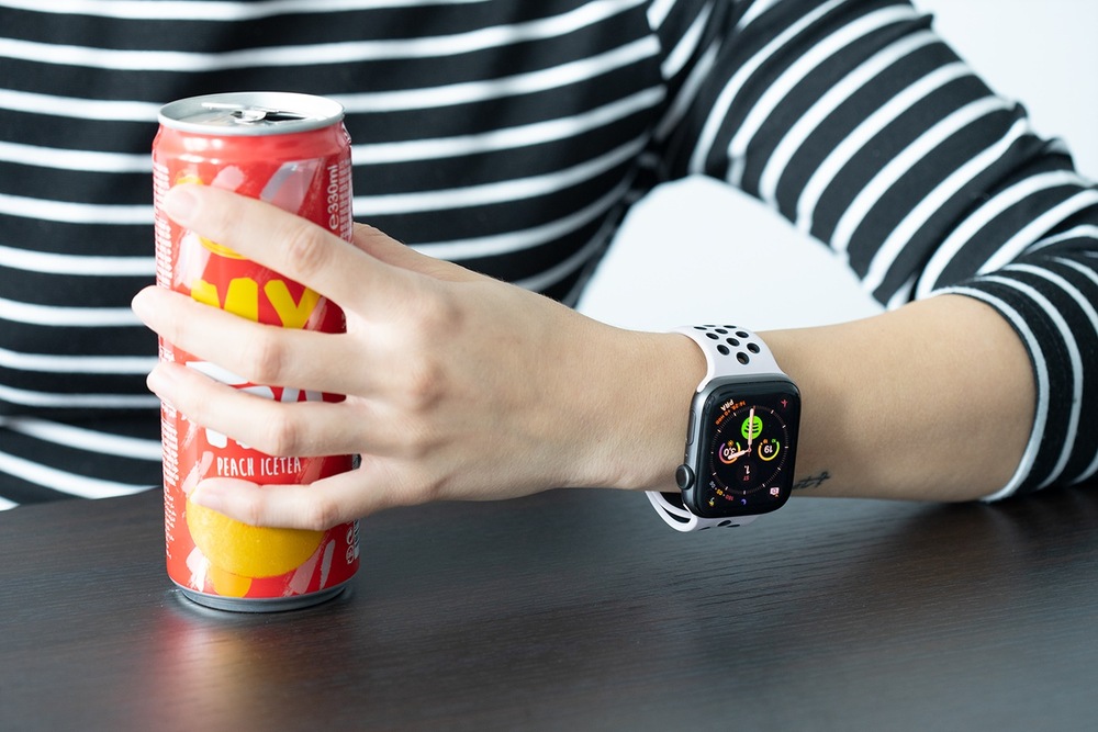 Řemínek RhinoTech na Apple Watch 38/40/41 mm černý/růžový Řemínek RhinoTech na Apple Watch 38/40/41 mm černý/růžový