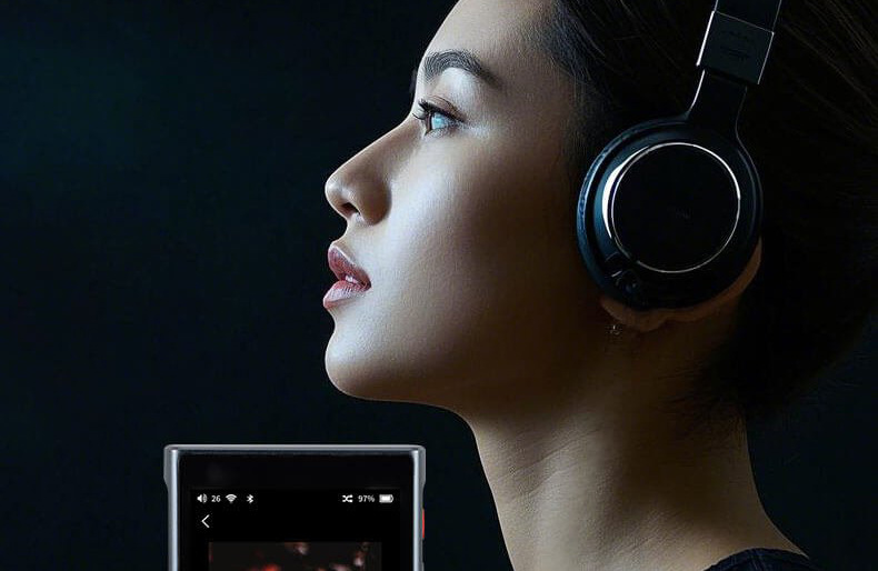 Obousměrné Bluetooth umožní přenos hudby do sluchátek i příjem signálu z telefonu