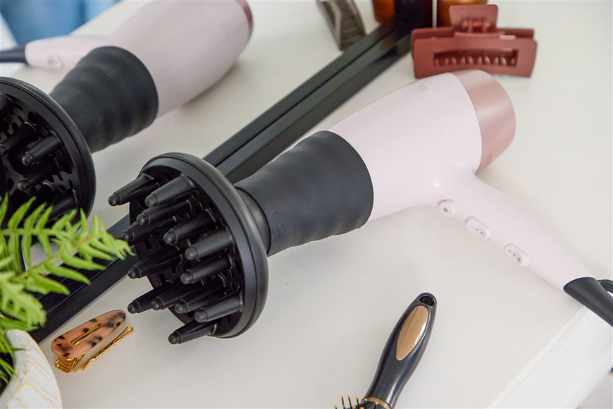 Fén Remington D4807 Almond Allure