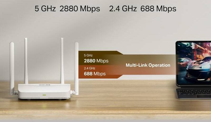 Router Mercusys MR25WBE bílý Wi-Fi 7 router Mercusys MR25WBE na stole s notebookem, znázornění rychlostí 5 GHz a 2,4 GHz a MLO