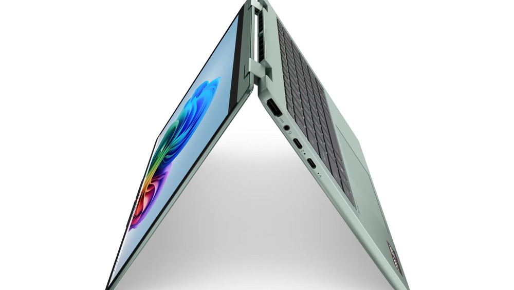 Notebook Lenovo IdeaPad 5 2-in-1 14AGP11 zelený Výkon AMD Ryzen AI 7 s NPU 50 TOPS spolu s 16GB DDR5 a SSD zajišťuje rychlou odezvu, plynulý multitasking i podporu AI funkcí.