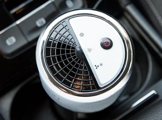 Čistička vzduchu Rohnson R-9100 CAR Air Purifier černá Čistička vzduchu Rohnson R-9100 CAR Air Purifier černá
