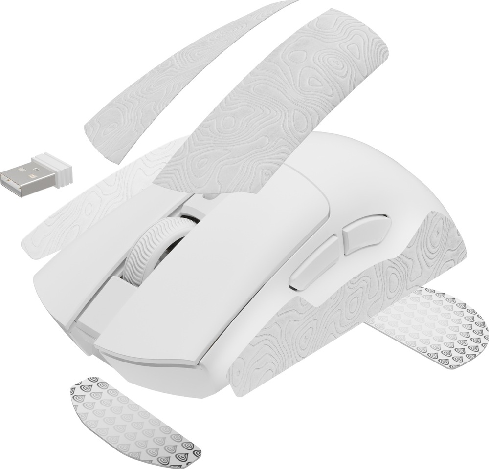 Bílá myš Genesis Zircon 880 obklopená příslušenstvím. Zobrazeny jsou samolepicí díly Grip Tape pro hlavní tlačítka a boky, náhradní kluzáky na spodní stranu a malý USB přijímač.