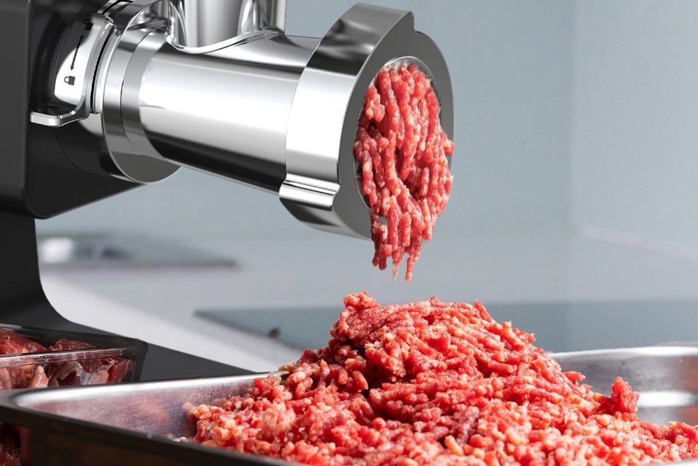 Mlýnek na maso Salente MEATPLUS-BK černý