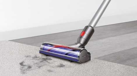 Tyčový vysavač Dyson V7 Advanced stříbrný