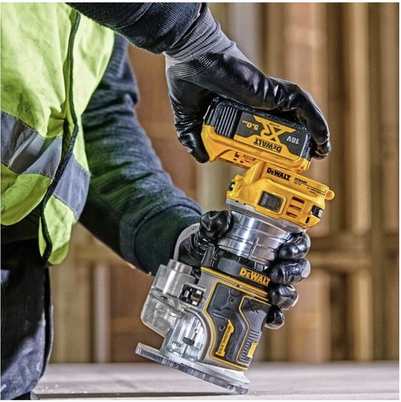 Frézka horní Dewalt DCW604NT (bez baterie) Frézka horní Dewalt DCW604NT (bez baterie)