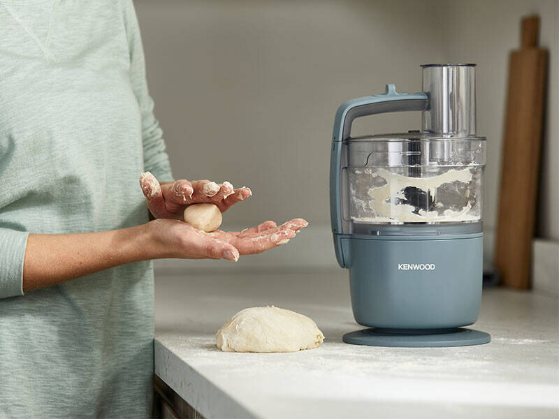 Kuchyňský robot KENWOOD MultiPro Go FDP22.130GY modrý