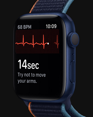 Chytré hodinky Apple Watch Nike Series 6 GPS 44mm pouzdro ze stříbrného hliníku - platinový/černý sportovní řemínek Nike