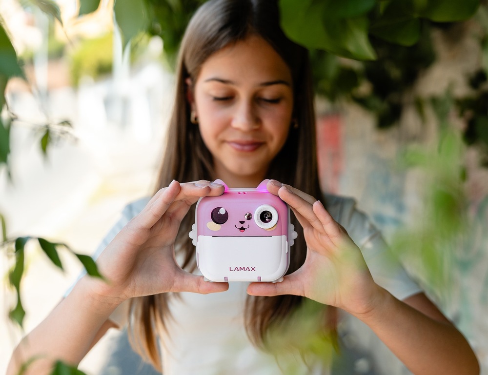 Instantní fotoaparát LAMAX InstaKid2 AI Plus růžový Instantní fotoaparát LAMAX InstaKid2 AI Plus růžový