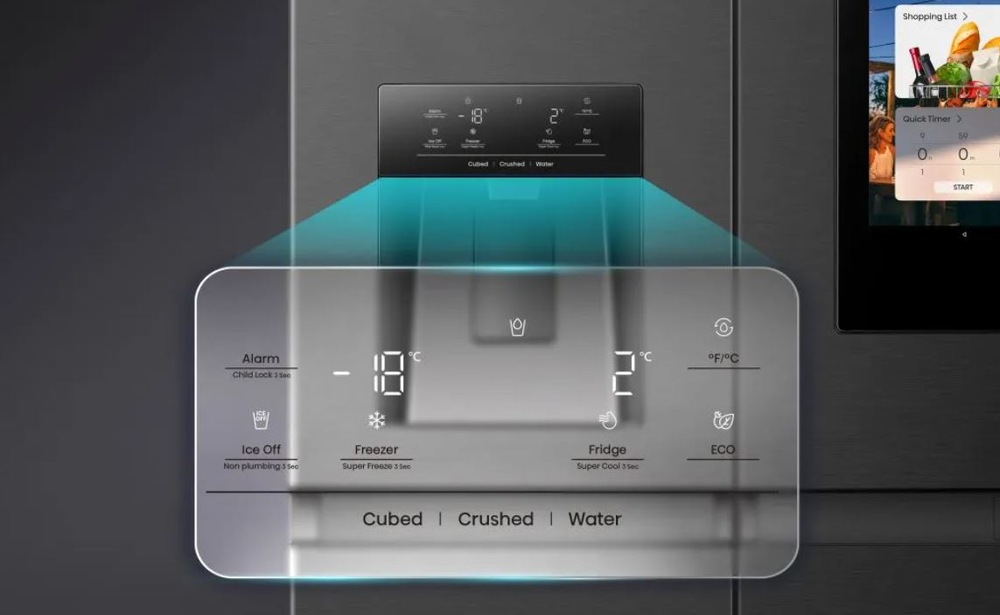 Americká lednice Hisense RS9P628GPFE černá detail na ovladaci panel na davkovaci vody a ledu na americké lednici Hisense