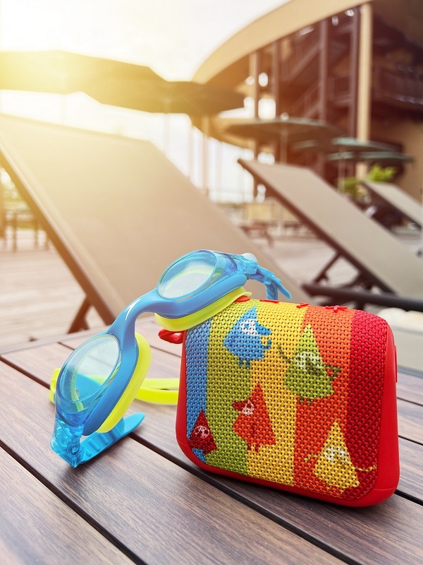 Přenosný reproduktor GoGEN DÉČKO TRIO R červený Přenosný reproduktor GoGEN DÉČKO TRIO R červený