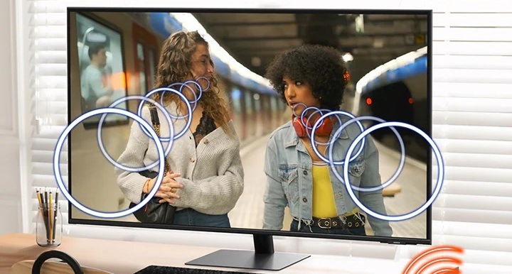 Se zesilovačem hlasu zvuk na monitoru Samsung Smart Monitor M7 bude znít ještě přehledněji