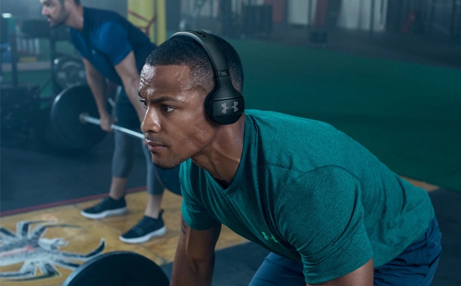 Sluchátka JBL Under Armour TRAIN černá Sluchátka JBL Under Armour TRAIN černá