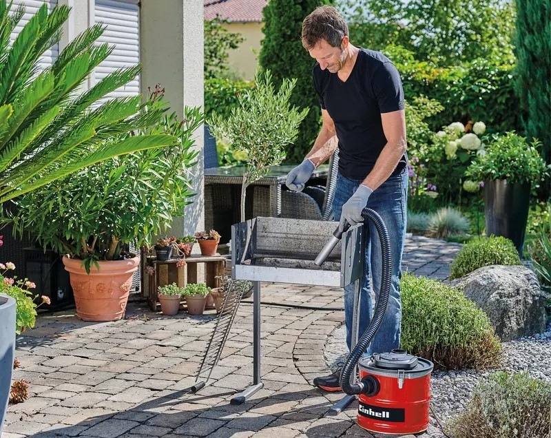 Vysavač na popel Einhell Classic TC-AV 1830 D nerez/hliník Vysavač na popel Einhell Classic TC-AV 1830 D nerez/hliník